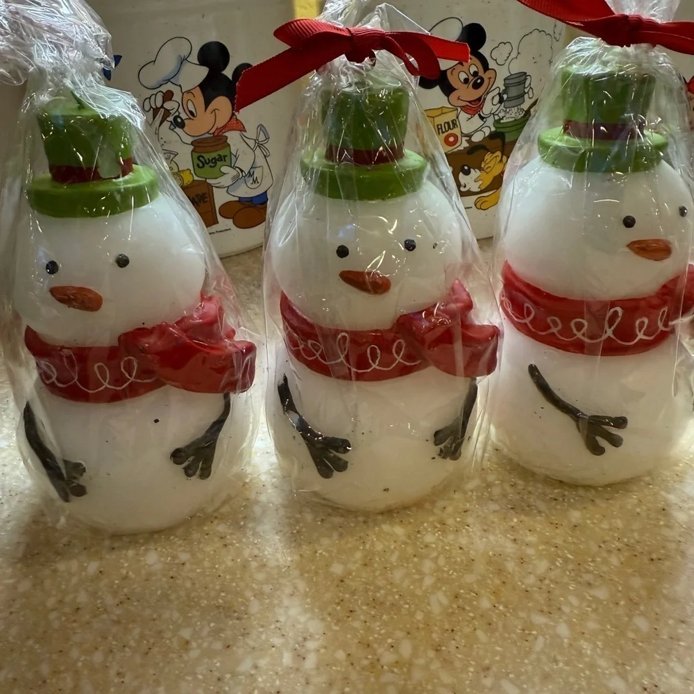 Vintage 2008 Festive Figural Snowman Candles Target Set of 3 Green Hat 6 inches